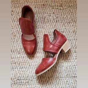 Very Volatile fashionable & comfy